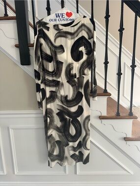 Zara Black & White Long Sleeve Brushstroke Midi Dress